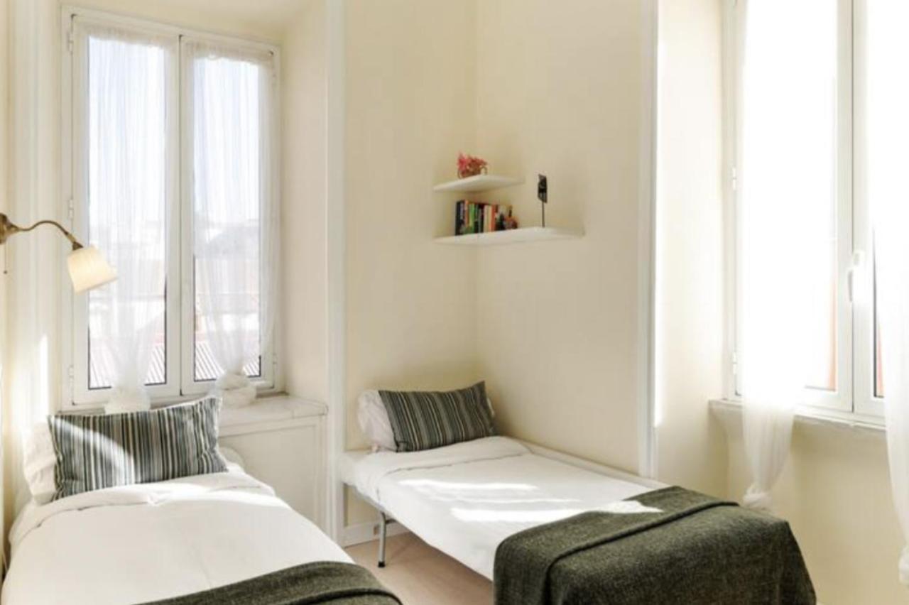Sunny Flat In Elegant Building Close To Colosseum Roma Ngoại thất bức ảnh
